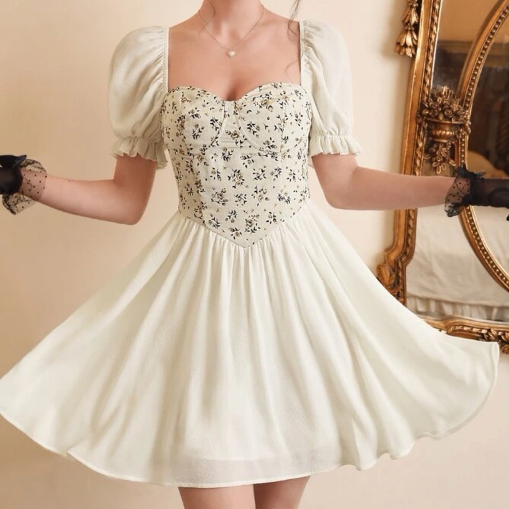 Brand New SHEIN MOD Floral Print Puff Sleeve Dress